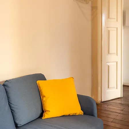 Alfama Typical 2 Bedroom Lisbona