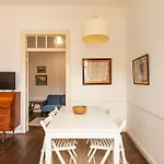 Apartment Alfama Typical 2 Bedroom