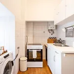 Apartment Alfama Typical 2 Bedroom Lissabon