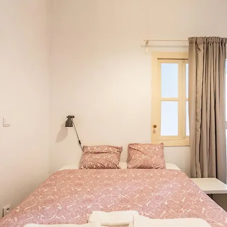 Alfama Typical 2 Bedroom * Lisbon