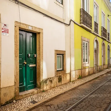 Alfama Typical 2 Bedroom * Lisbon