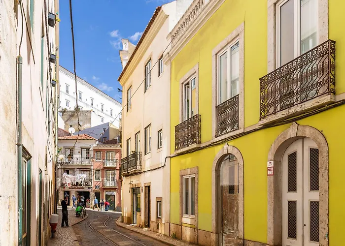 Apartamento Alfama Typical 2 Bedroom *