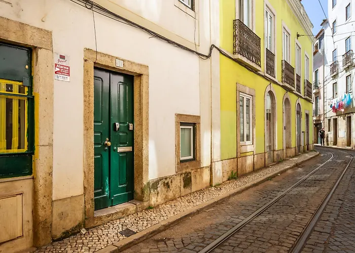Alfama Typical 2 Bedroom * Lisboa