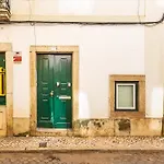 Alfama Typical 2 Bedroom Appartement *